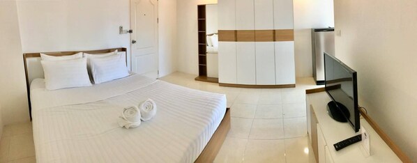 Standard Double Room | Desk, laptop workspace, free WiFi - Grandview Ladprao Hotel (Jatujak)
