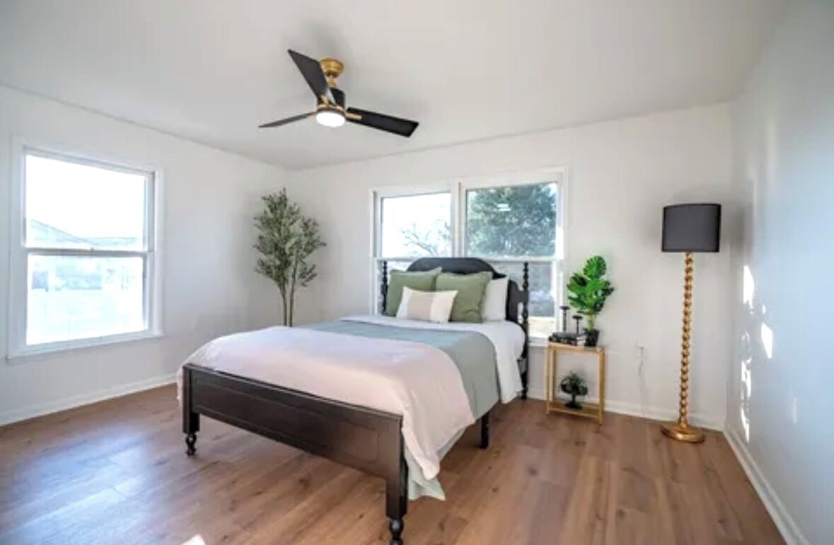 3 chambres, fer et planche à repasser, Wi-Fi, draps fournis