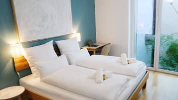 2 bedrooms, desk, iron/ironing board, free WiFi