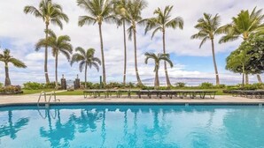 Outdoor pool - Guest Favorite: Beachfront Studio Turtles, Monk Seals, Surf & Mountain View (Lahaina)