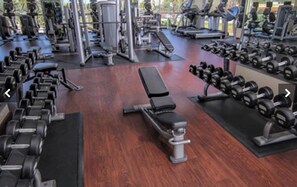 Fitness facility - Spacious 3-bedroom condo with AC in beautiful Orlando (Orlando)