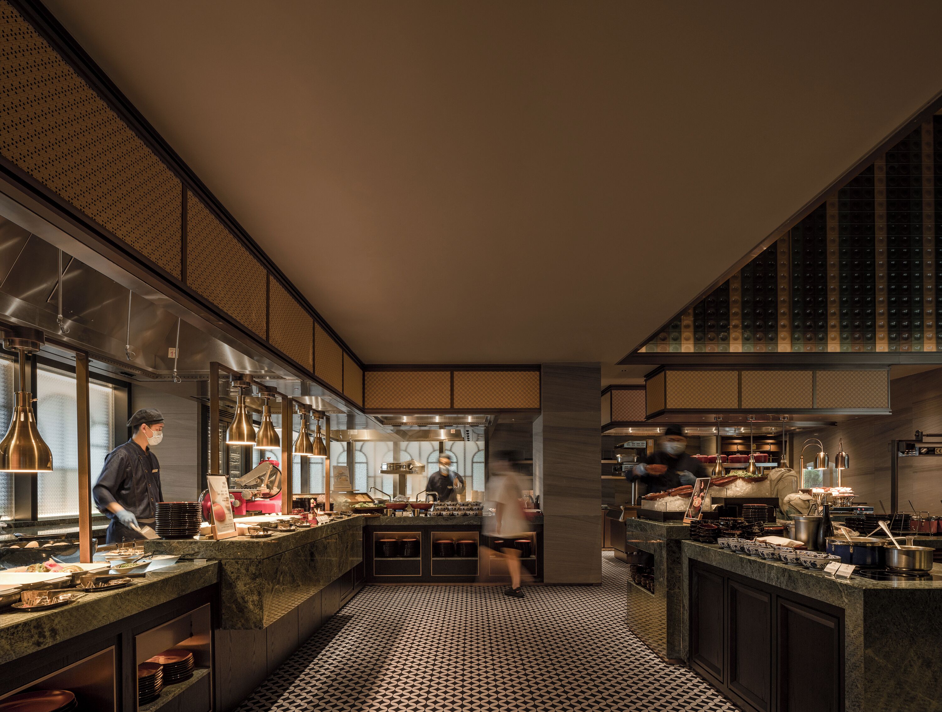 每日付費供應吃到飽早餐
