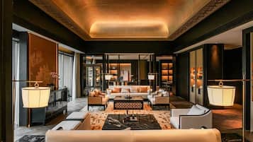 Presidential House, Multiple Bedrooms, Private Pool, Slope side | Living area