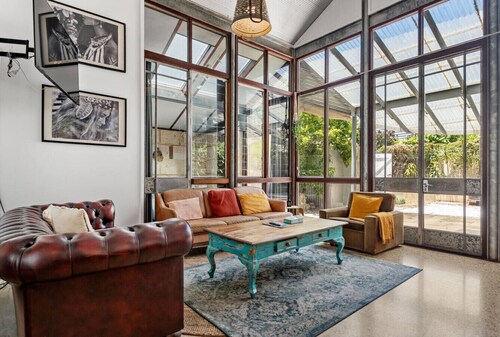 Hidden Zen - A South Freo Retreat