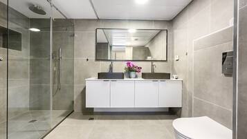 Apartment, Partial Sea View | Interior