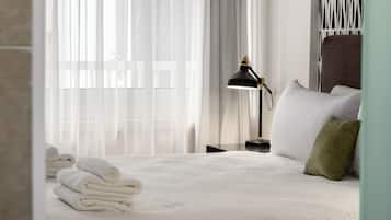 Apartment, Partial Sea View | Interior