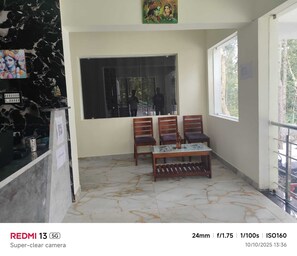 منطقة الجلوس في الردهة