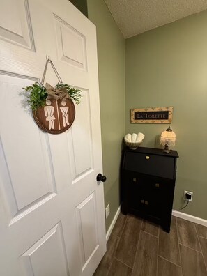 Interior - Brand New 1-bedroom studio just 10 minutes to GSU with Kitchenette (Statesboro)