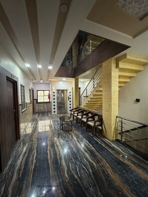 Interior - Hotel A1 (Morshi)