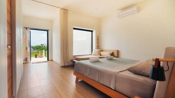 Una cassaforte in camera, tende oscuranti, Wi-Fi gratuito