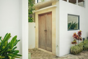 Exterior - Senyum Villa (Bali)