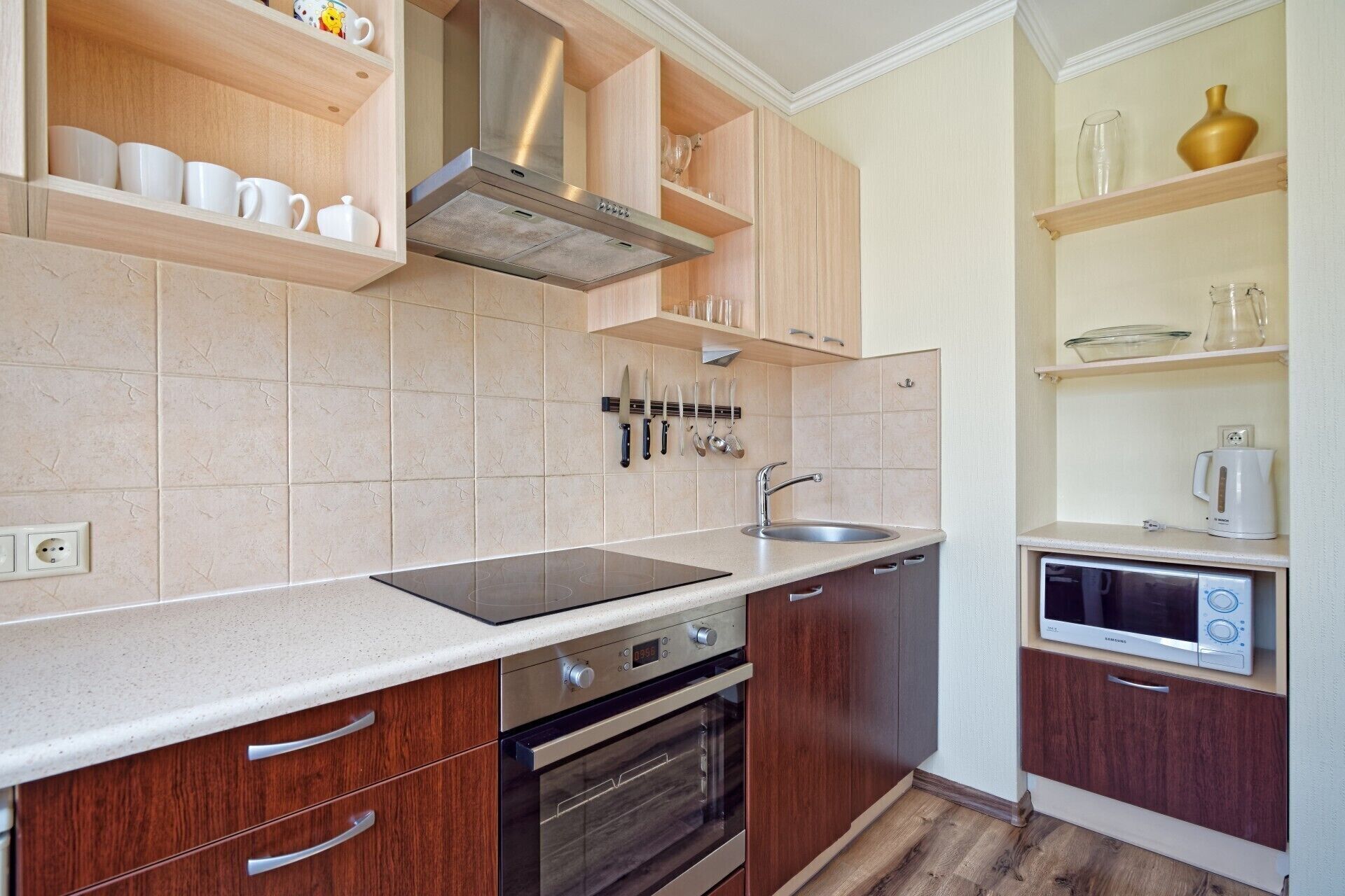 Fridge, microwave, coffee/tea maker, toaster