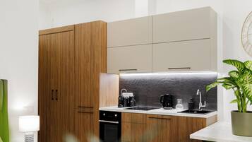 Fridge, microwave, oven, dishwasher