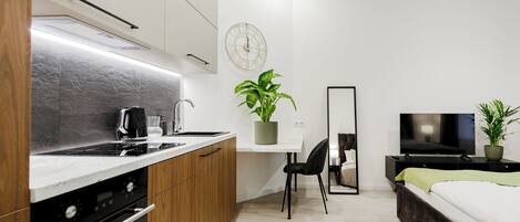 Strykejern/-brett, wi-fi (inkludert) og sengetøy