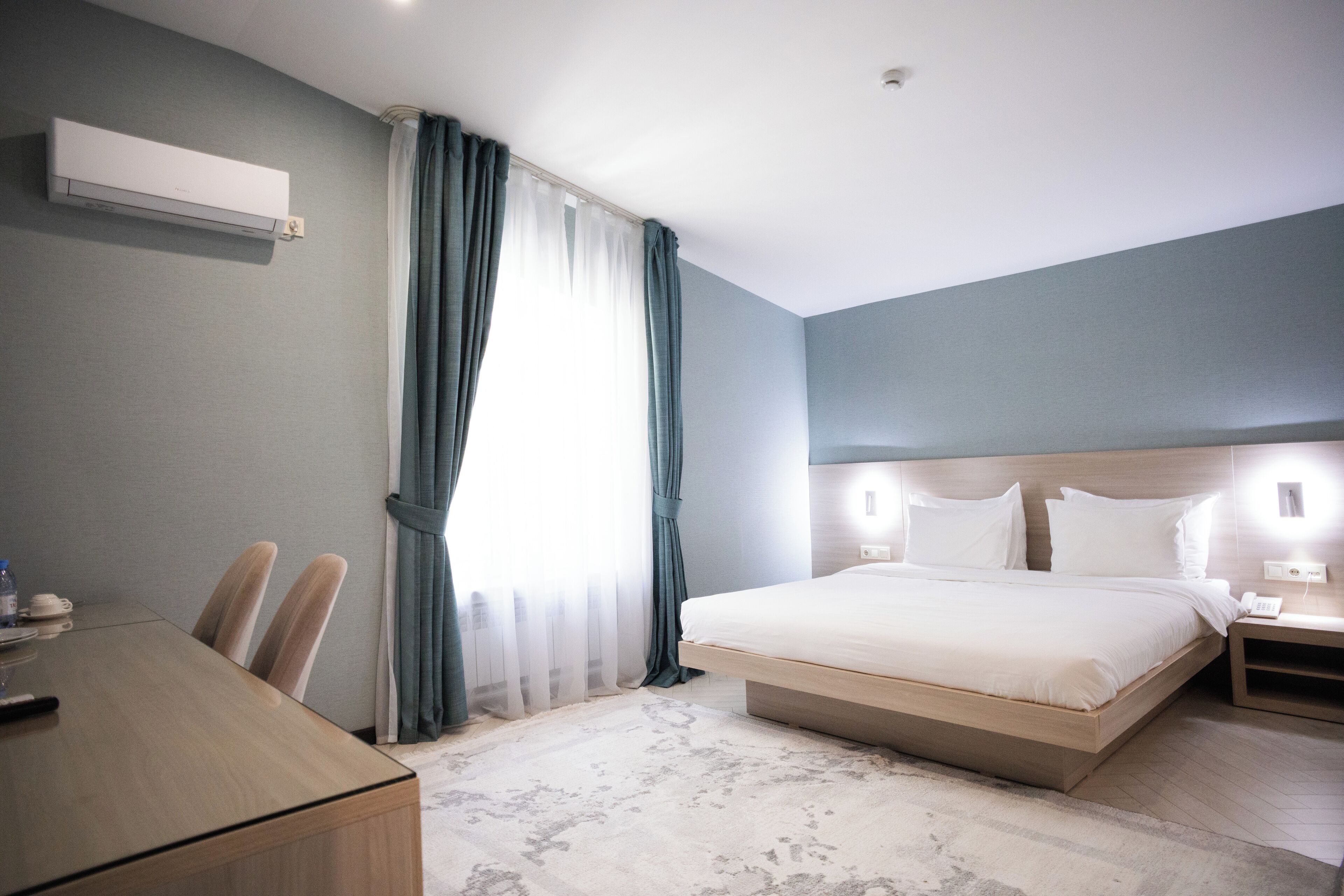 Family Room | In-room safe, desk, laptop workspace, iron/ironing board