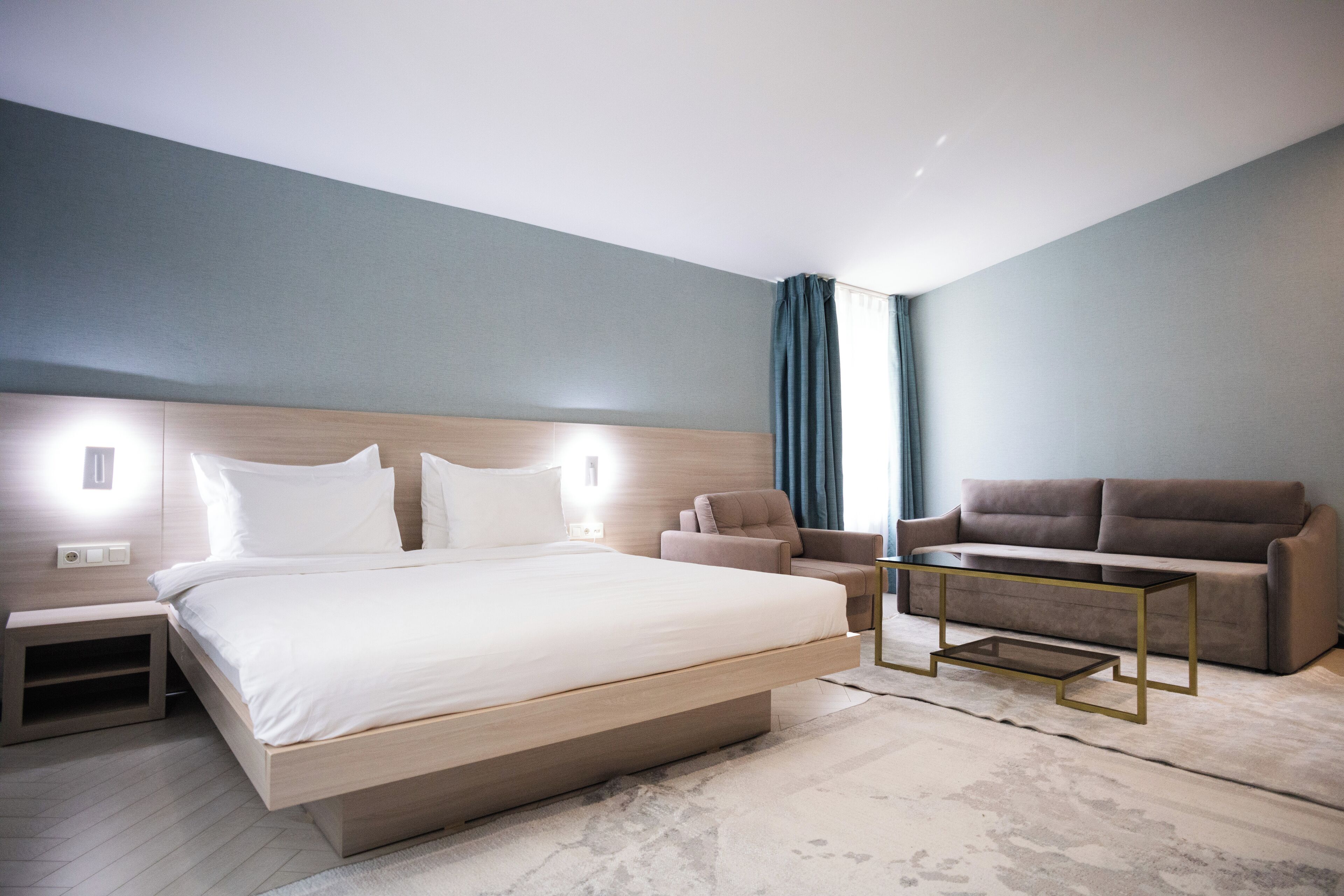 Family Room | In-room safe, desk, laptop workspace, iron/ironing board
