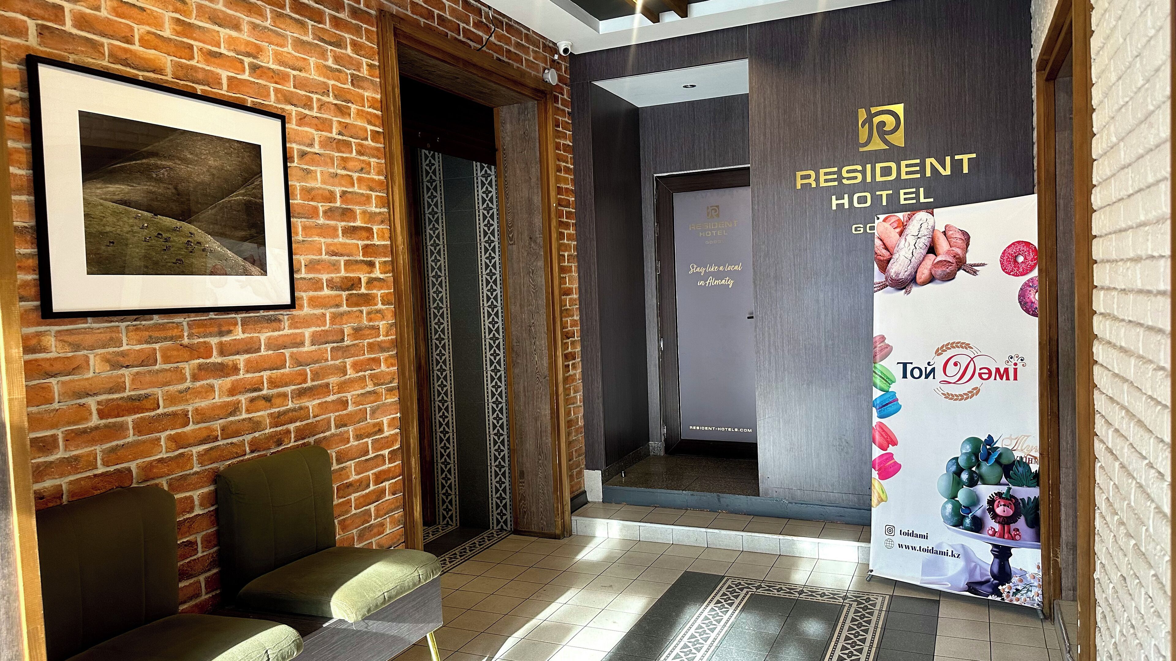 Tägliches inbegriffenes nach Wunsch zubereitetes Frühstück