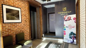 Free daily cooked-to-order breakfast - Resident Hotel Gogol (Almaty)