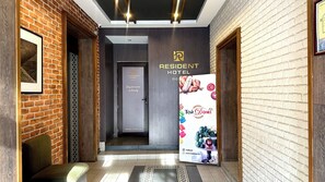 Free daily cooked-to-order breakfast - Resident Hotel Gogol (Almaty)