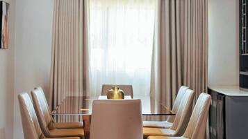 House, 3 Bedrooms, Accessible | Dining