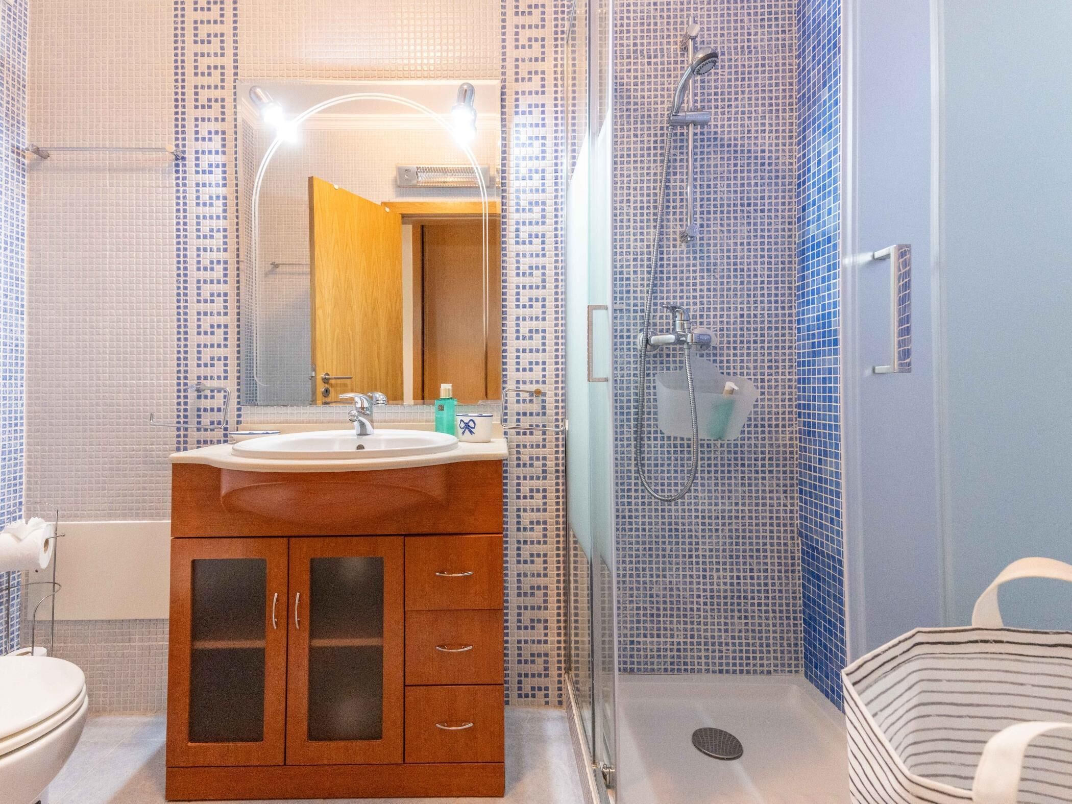 2 bedrooms