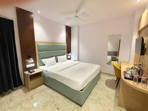 Superior Room - Hotel Grand Soma (Nagpur)