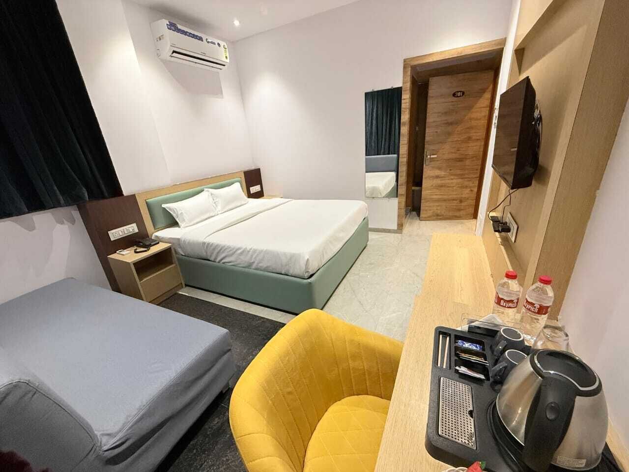 Superior Room | Desk, laptop workspace, free WiFi