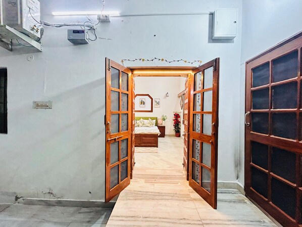 Interior - Cozy 1-bedroom, 1-bathroom homestay with all amenities & walkway for relaxation. (Jodhpur)
