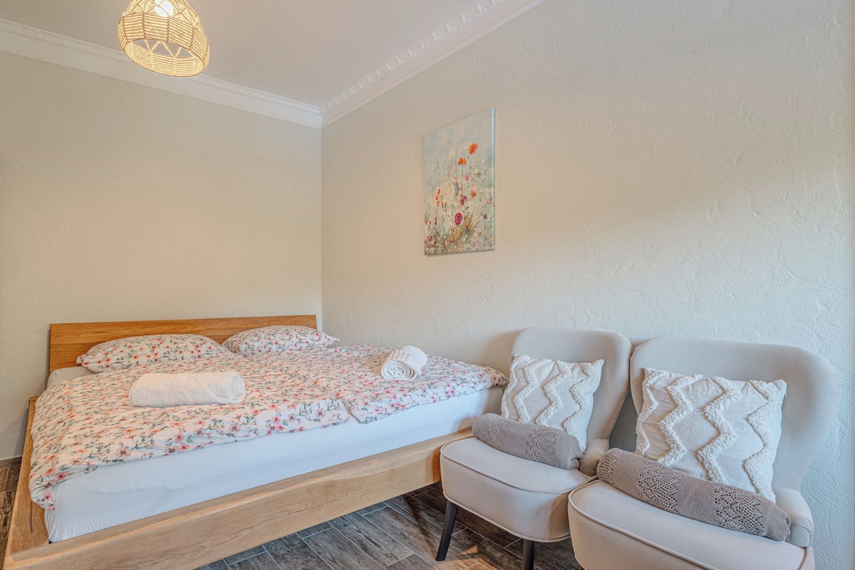 Studio familial (Vila Trate Studio S Pogledom) | SystĂšme dâinsonorisation, accĂšs au Wi-Fi (inclus), literie fournie