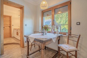 Dining - Vila Trate Apartments (Križevci)