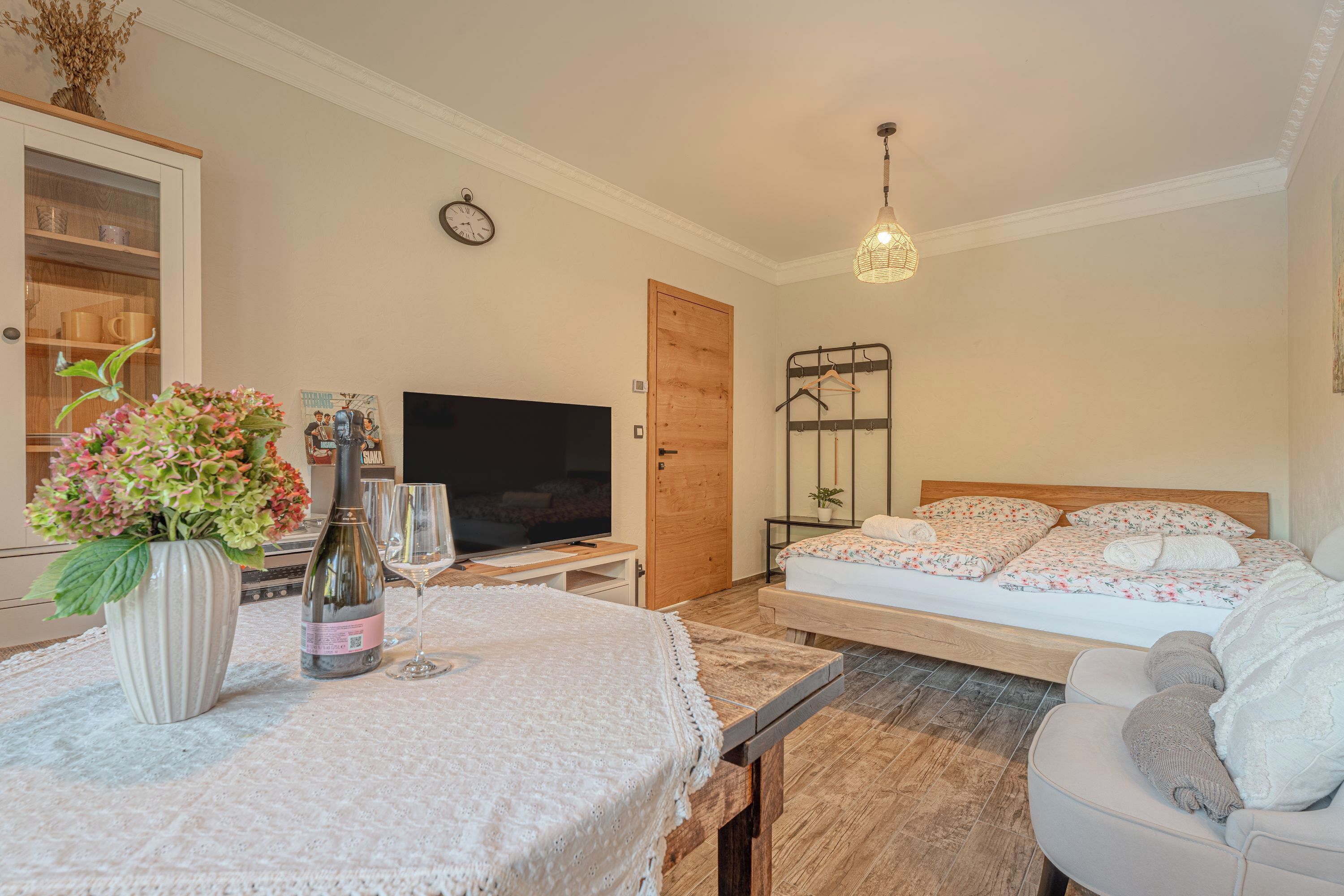 Family Studio (Vila Trate Studio S Pogledom) | Soundproofing, free WiFi, bed sheets