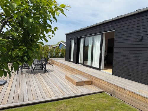 Charming newly built cottage 300 m from beach