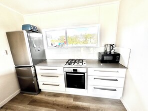 Private kitchen - Bobby’s Batch - Pet Friendly (Haast)