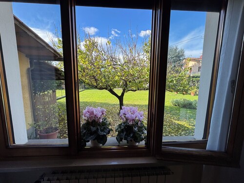 Villa in Lammari with 3 bedrooms sleeps 5