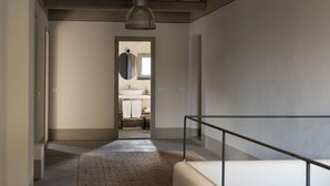 A hallway with a staircase leading to a bathroom. - Country House / Farm House in Olmi with 5 bedrooms sleeps 10 (Olmi)