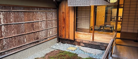 Townhome | Free WiFi