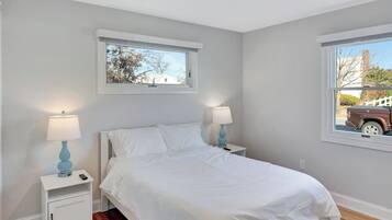 Desk, iron/ironing board, free WiFi, bed sheets