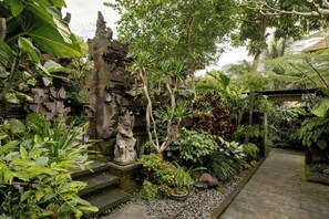 Entrada de la propiedad