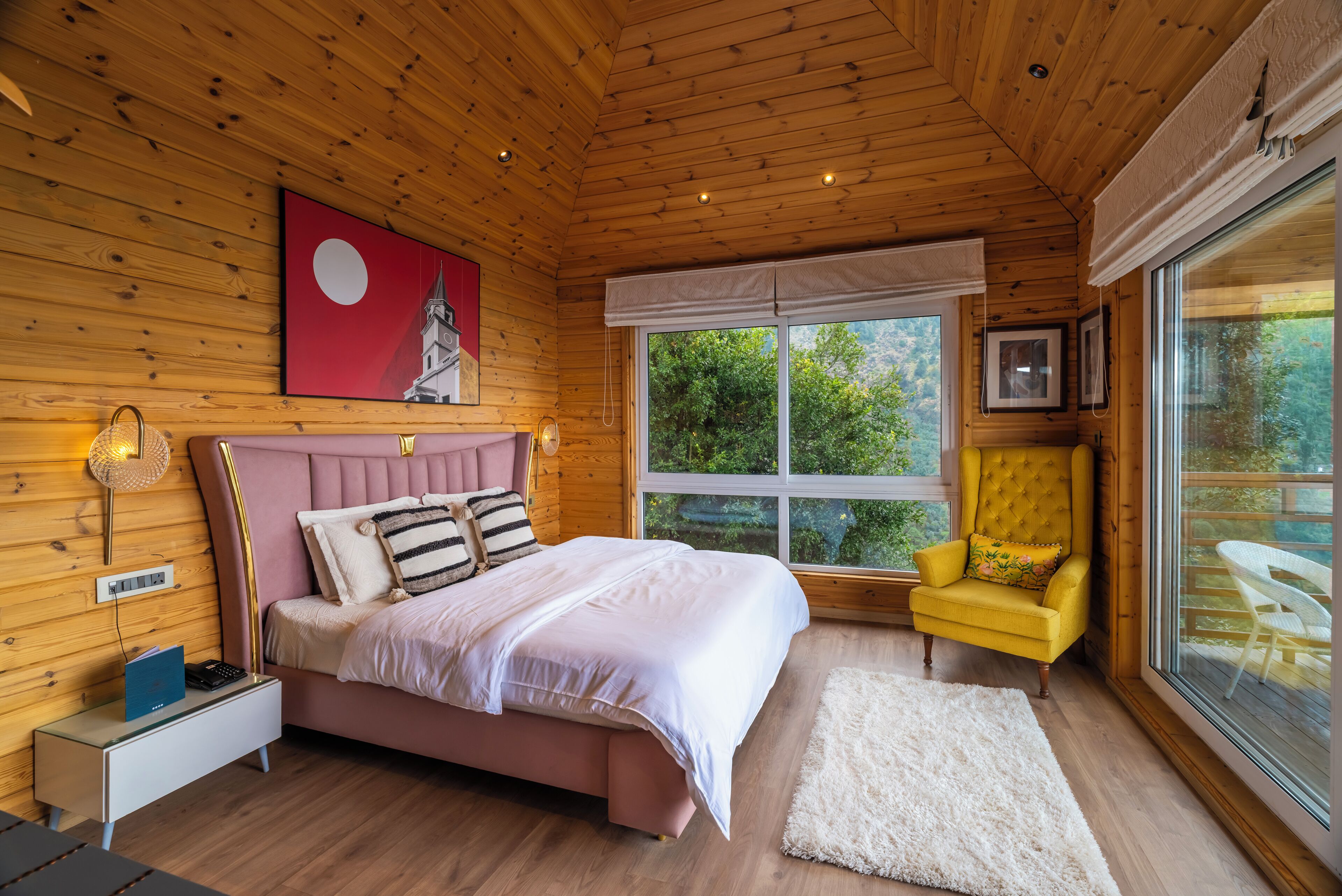 Fer et planche à repasser, Wi-Fi gratuit, draps fournis