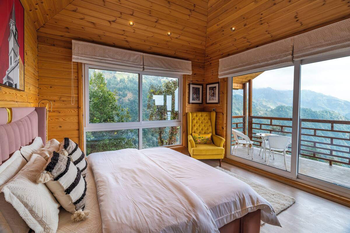 Chalet, Balcony, Mountain View | Iron/ironing board, free WiFi, bed sheets
