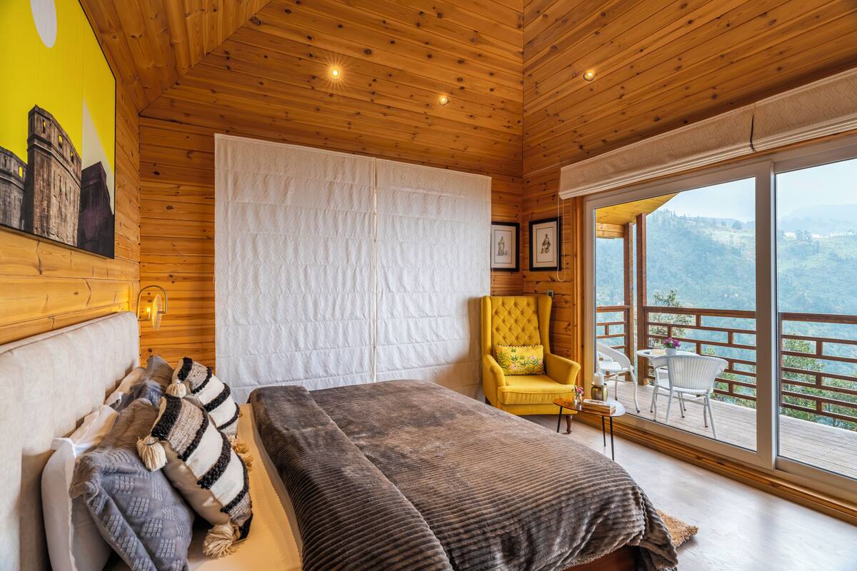 Chalet, Balcony, Mountain View | Iron/ironing board, free WiFi, bed sheets