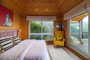 Chalet, Balcony, Mountain View | Bathroom | Slippers, towels, soap, toilet paper - Soul Storries (Mussoorie)