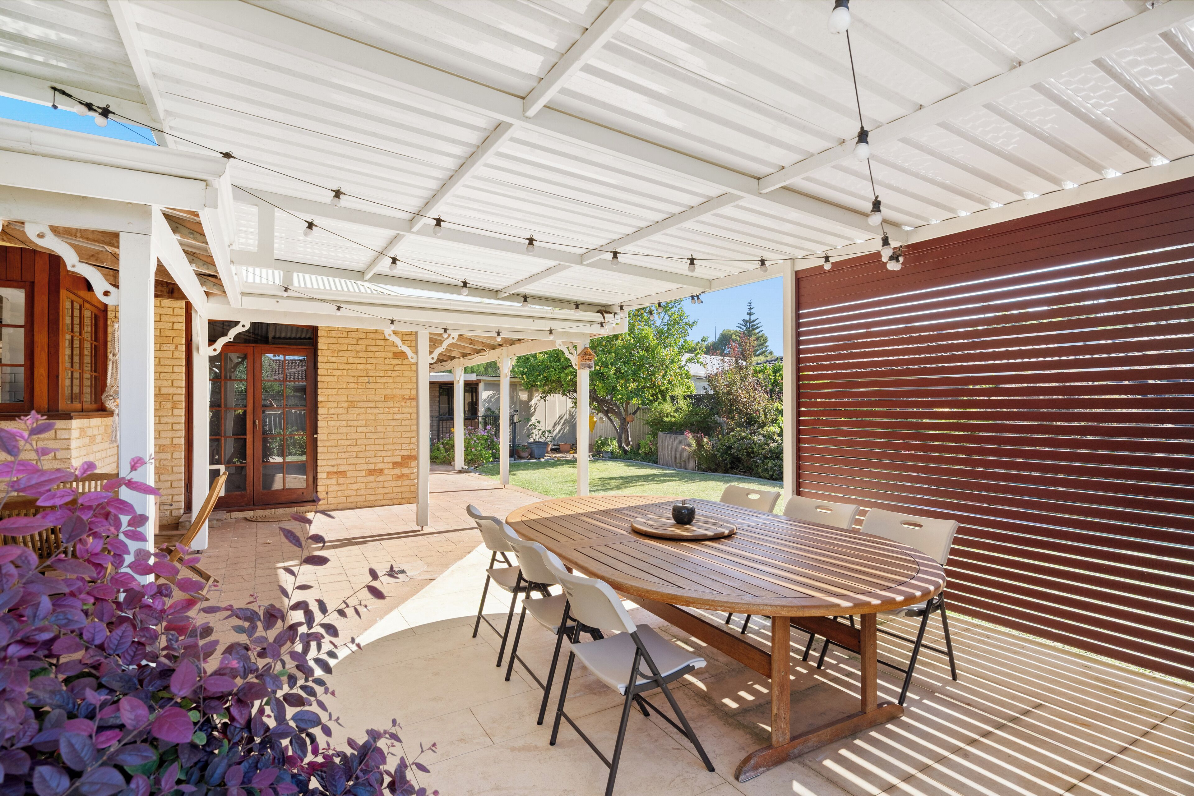 Outdoor dining