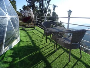 Room - Shiku Glamping Stays (Dhanaulti)