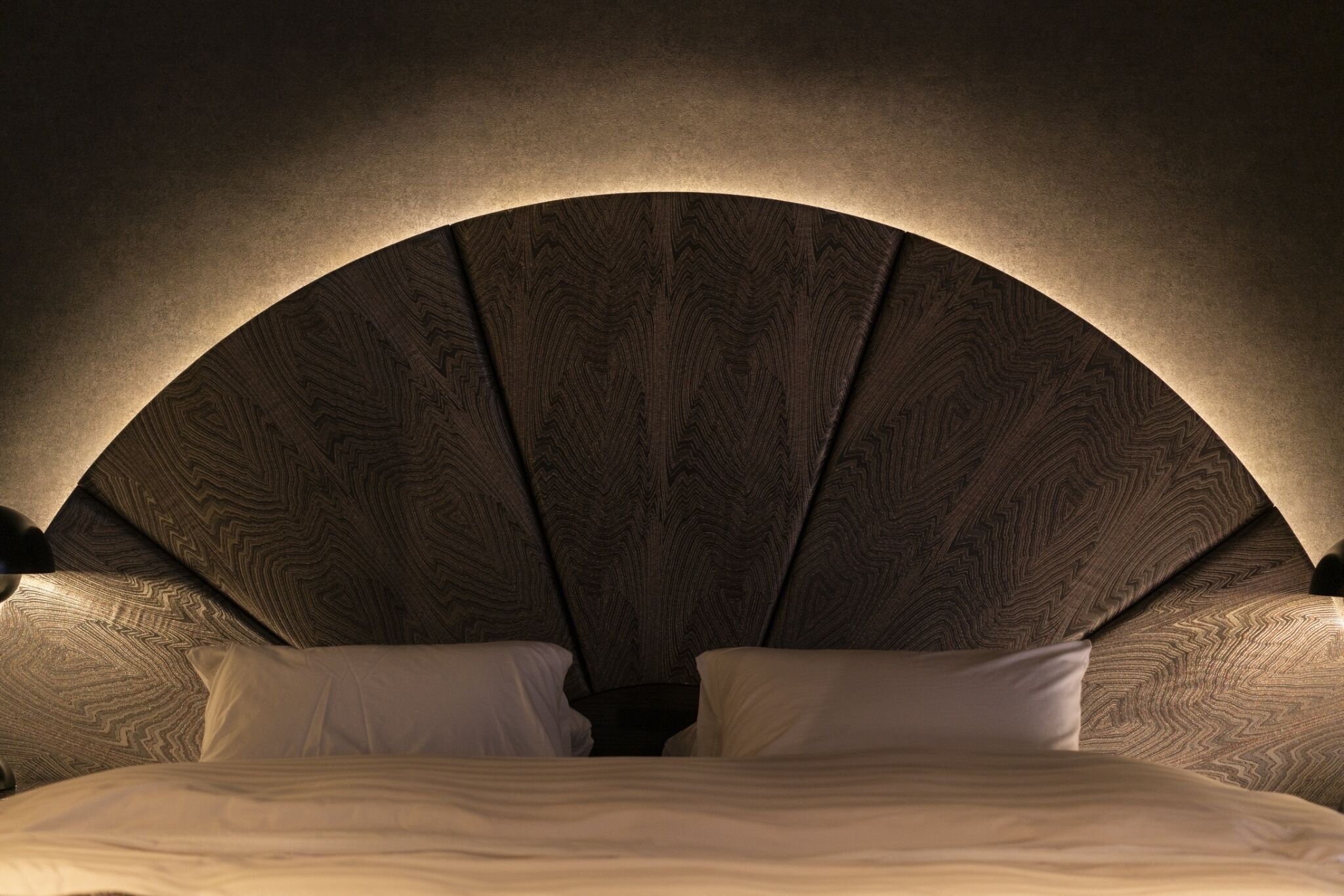 Grand Double Room, 1 King Bed | Free WiFi, bed sheets