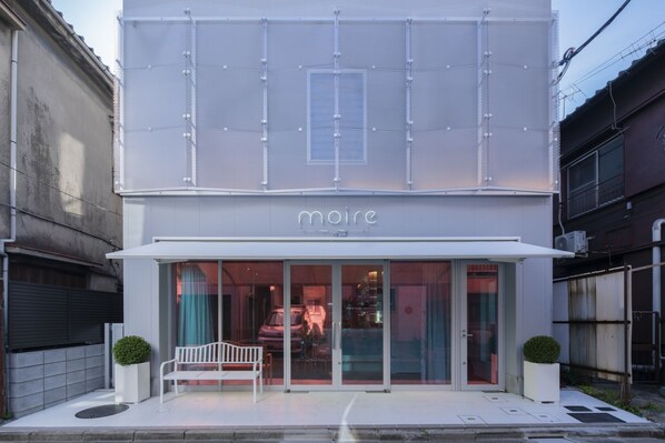 واجهة المنشأة