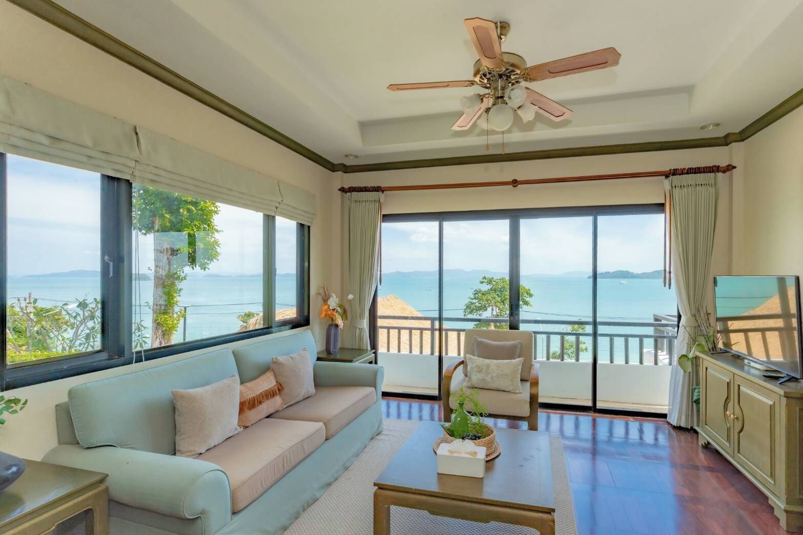 Villa (701) | Rollaway beds, free WiFi, bed sheets