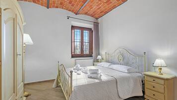 2 habitaciones, wifi gratis y ropa de cama