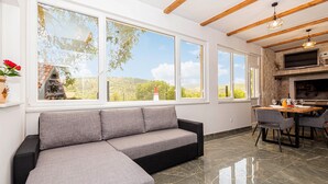 Living area - Gorgeous home in Primosten (Primosten)
