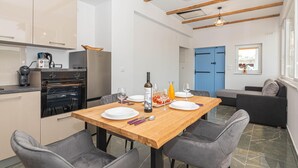 Private kitchen - Gorgeous home in Primosten (Primosten)